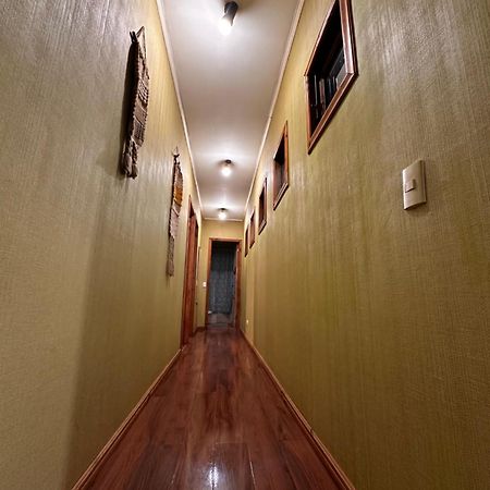 Hostal Y Cabanas Mirando Al Mar Пуерто Монт Екстериор снимка