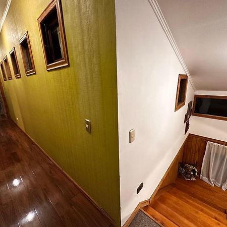 Hostal Y Cabanas Mirando Al Mar Пуерто Монт Екстериор снимка