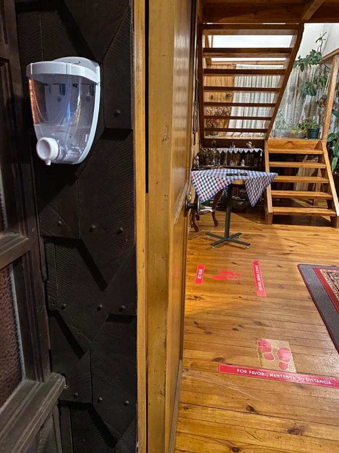Hostal Y Cabanas Mirando Al Mar Пуерто Монт Екстериор снимка