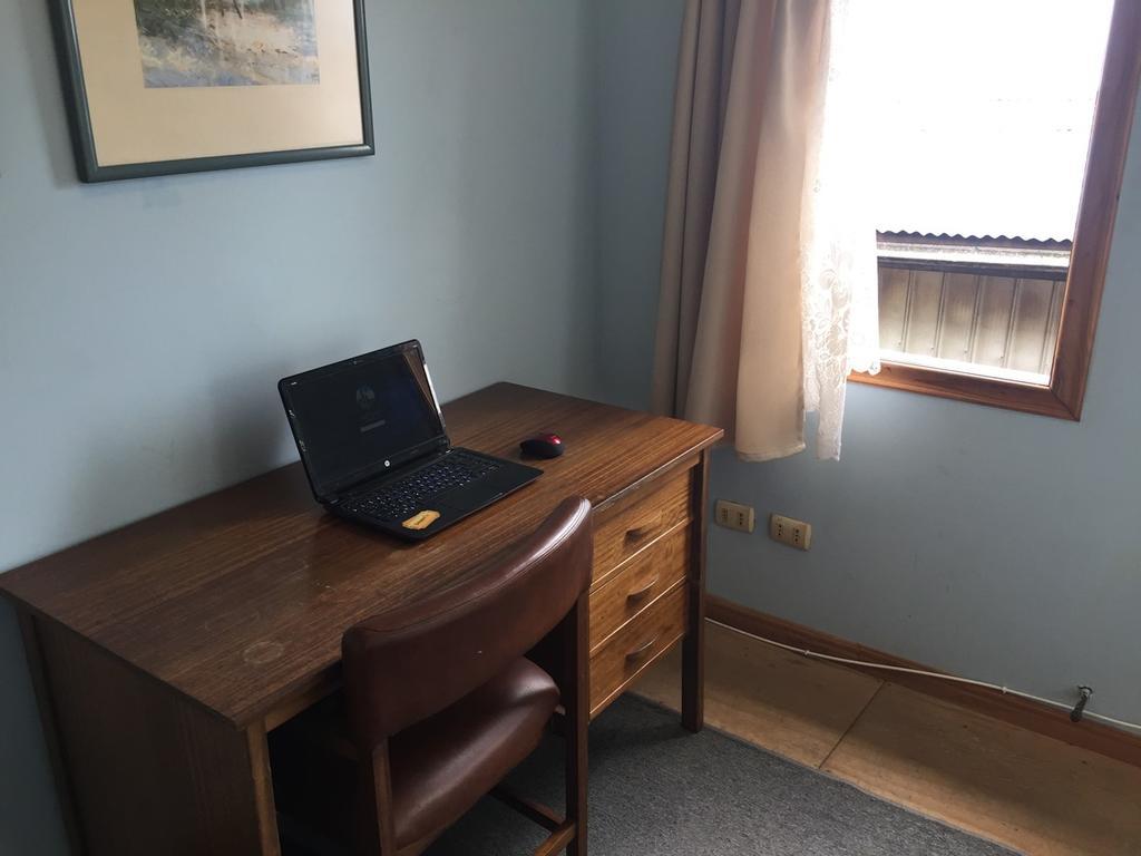 Hostal Y Cabanas Mirando Al Mar Пуерто Монт Екстериор снимка