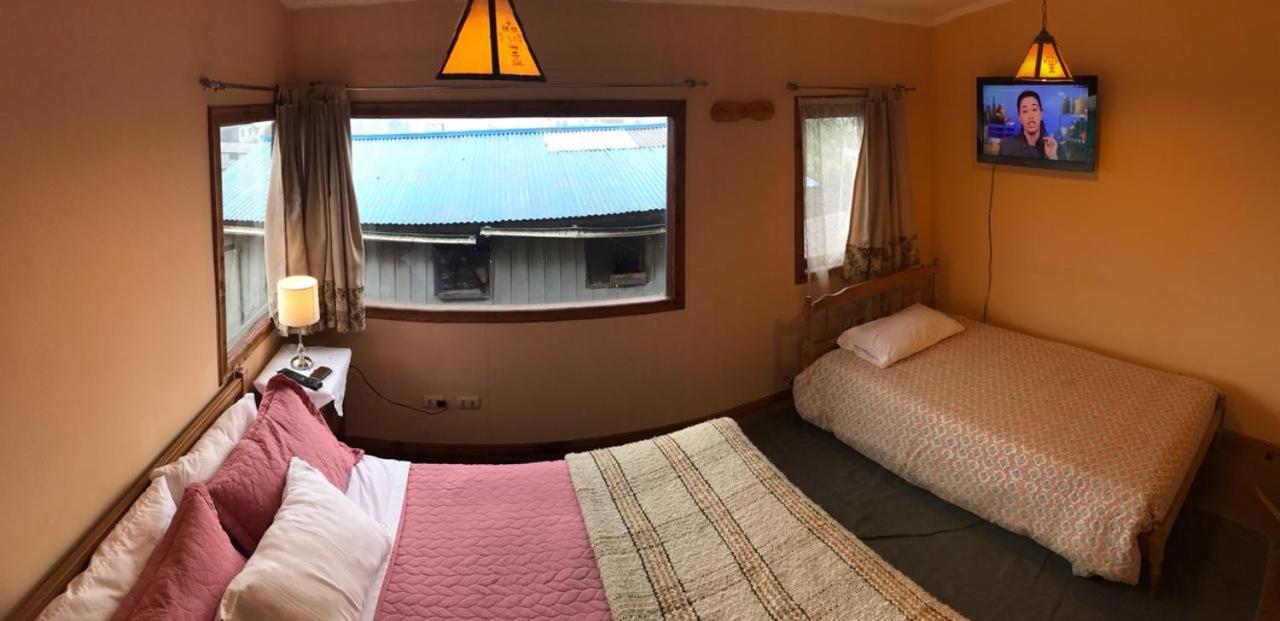 Hostal Y Cabanas Mirando Al Mar Пуерто Монт Екстериор снимка