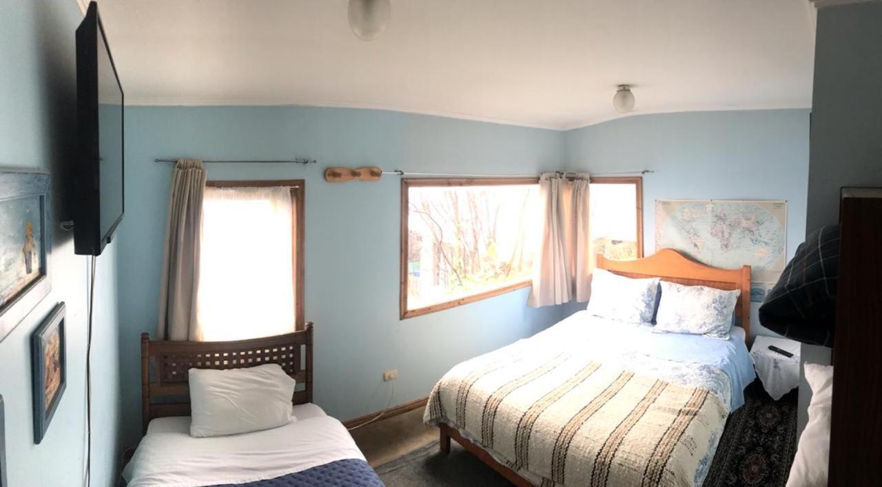 Hostal Y Cabanas Mirando Al Mar Пуерто Монт Екстериор снимка